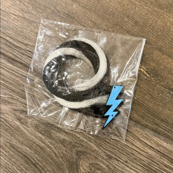 Spirit Halloween Kids Monster High Frankie Stein Costume Child Medium 8-10 - Picture 5 of 14